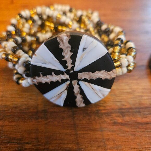 two stretch beaded bracelets one abalone and the other mosaic great pieces never - Picture 2 of 5